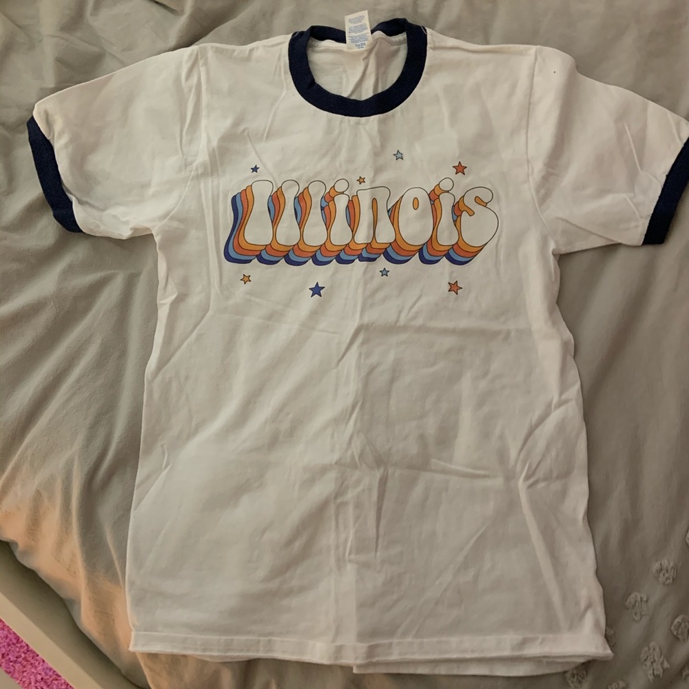 University of Illinois T shirt
